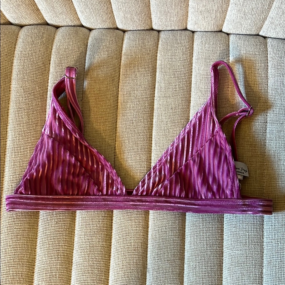 Dippin' Daisy's Pink Bikini Top size S